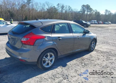 2014 Ford Focus Se z USA, uszkodzony, nr VIN 1FADP3K2XEL336036